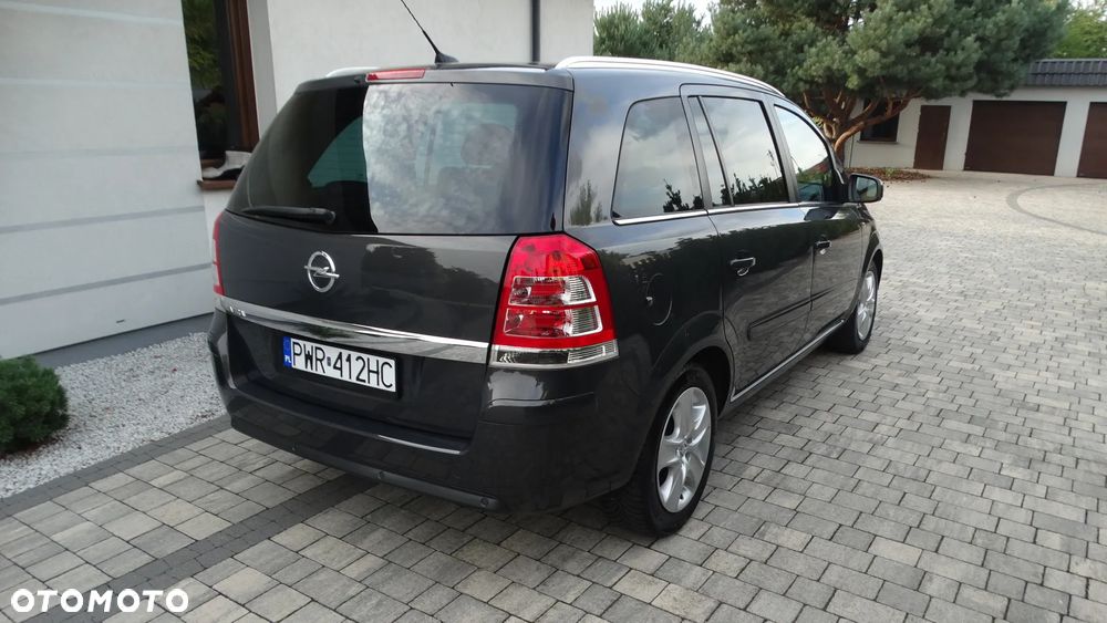 Opel Zafira 1.8 Cosmo - 5