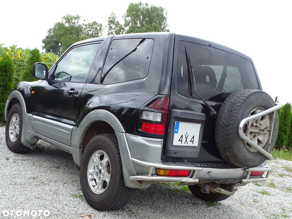 Mitsubishi Pajero - 14