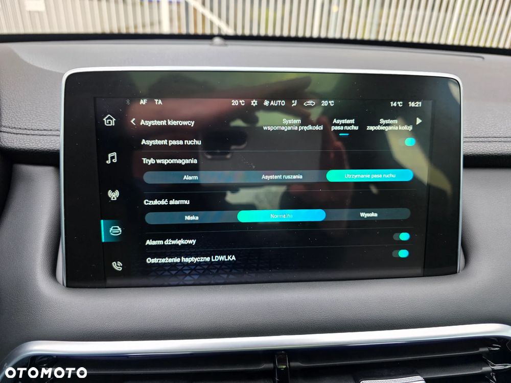 MG HS 1.5 T-GDI Exclusive DCT - 13