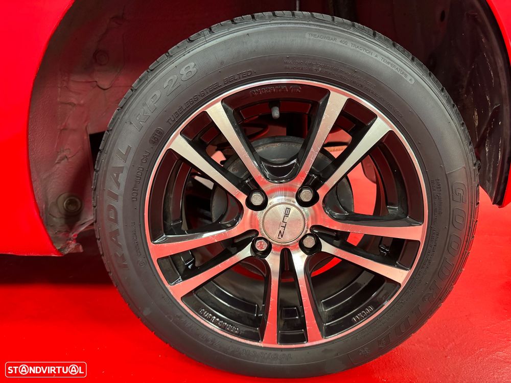 Toyota Aygo 1.0 X-Play+AC - 12