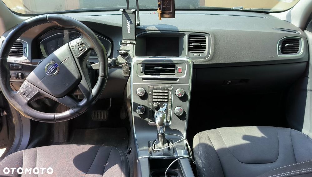 Volvo V60 D3 Drive-E Base - 6