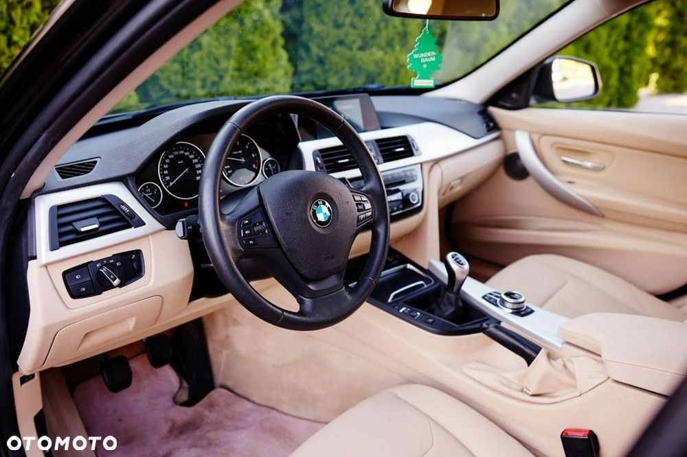 BMW Seria 3 318d Edition Luxury Line Purity - 14