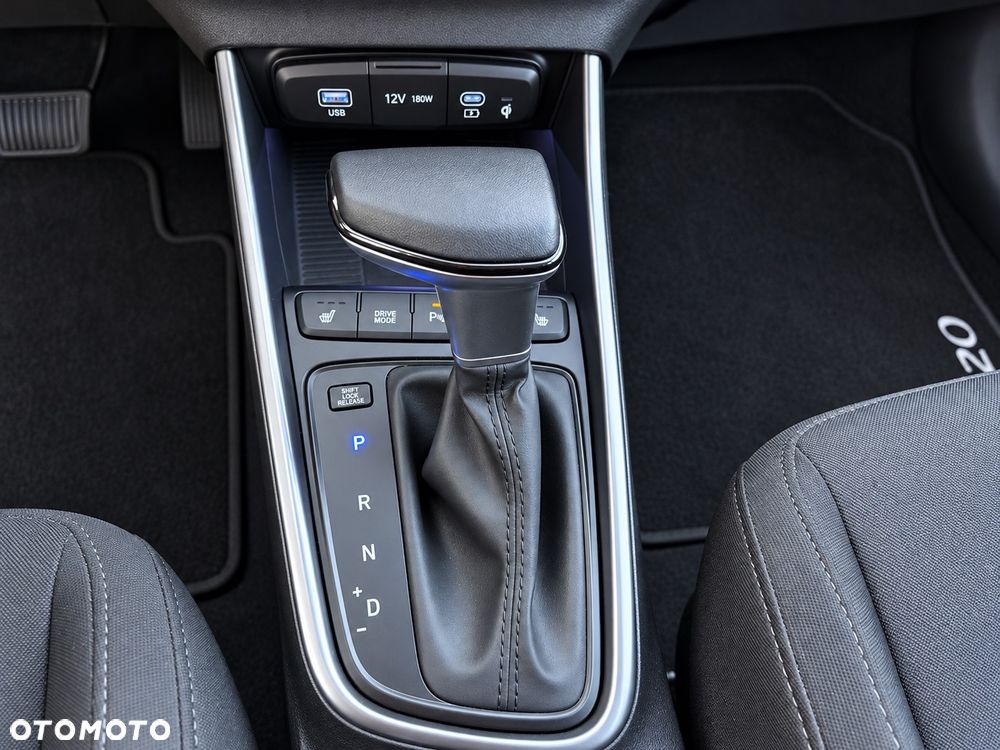 Hyundai i20 - 23