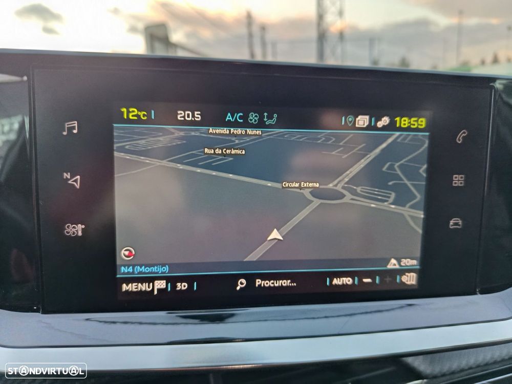 Peugeot e-208 50 kWh GT - 15