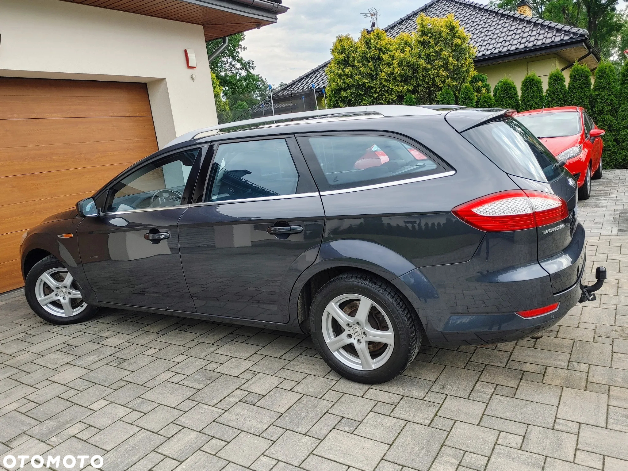 Ford Mondeo 2.0 Ghia - 16