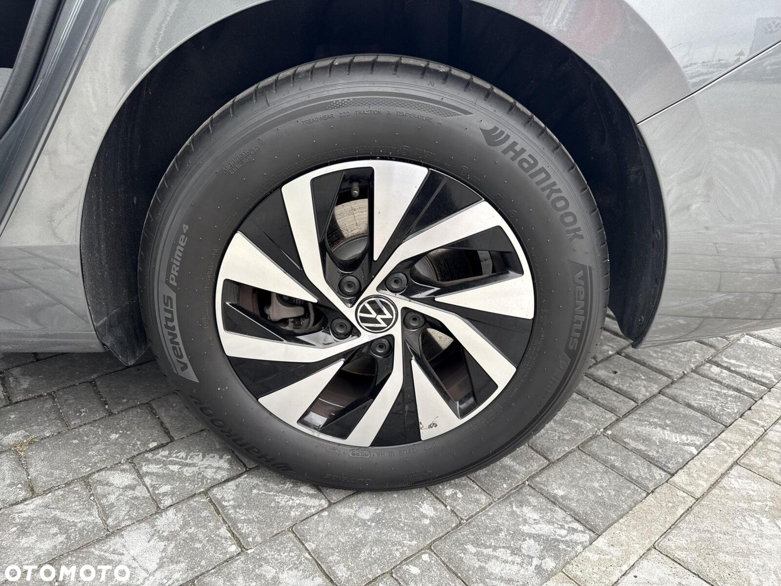 Volkswagen Passat - 18