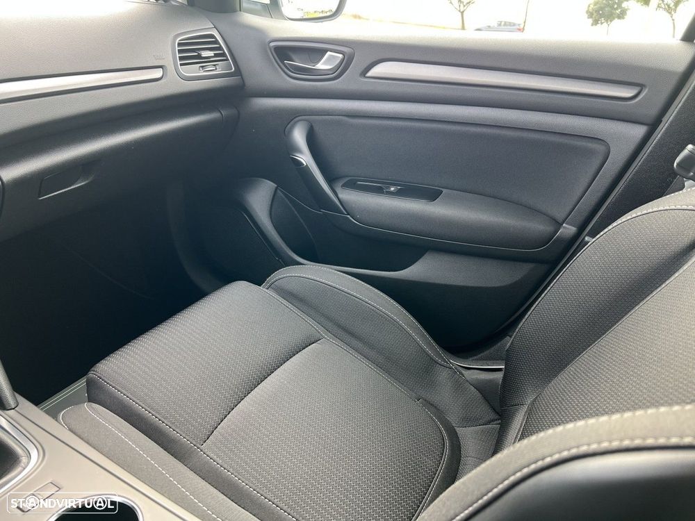 Renault Mégane BLUE dCi 115 BUSINESS EDITION - 28