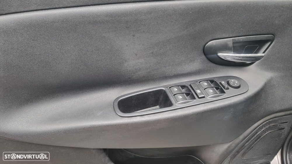 Lancia Ypsilon 1.2 S&S Platinum - 17