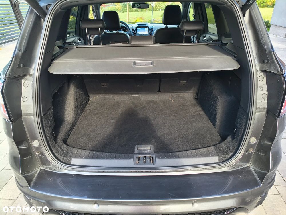 Ford Kuga - 25