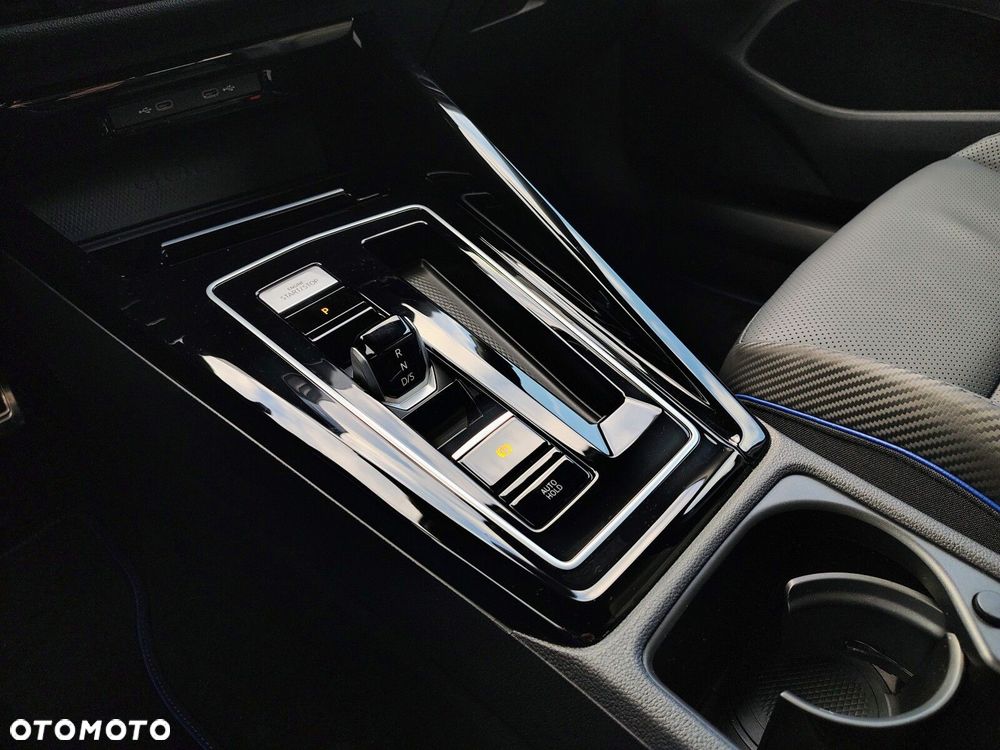 Volkswagen Golf - 18