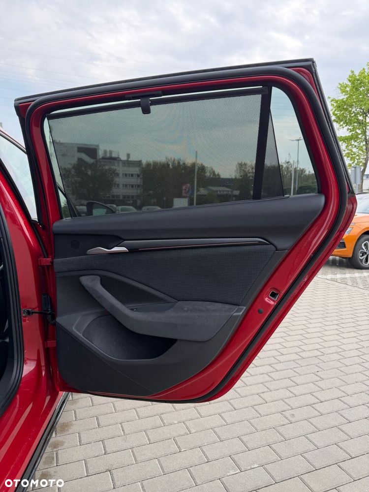 Skoda Superb 2.0 TSI Sportline DSG - 18