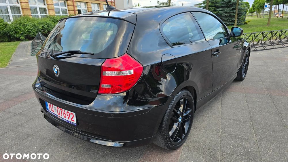 BMW Seria 1 116i Edition Sport - 12