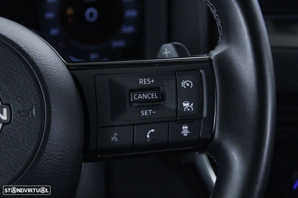 Nissan Qashqai 1.3 DIG-T N-Connecta LED Xtronic - 24