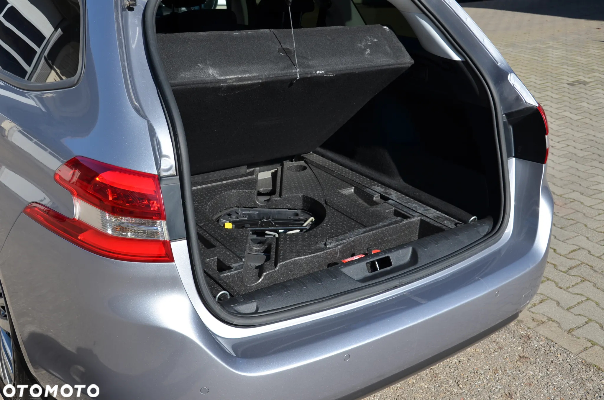 Peugeot 308 SW 1.5 BlueHDi Business Line S&S - 8