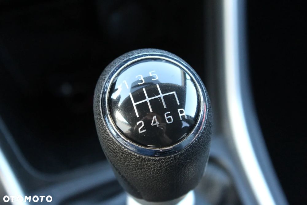 Suzuki SX4 S-Cross 1.6 DDiS 4x2 Comfort - 32