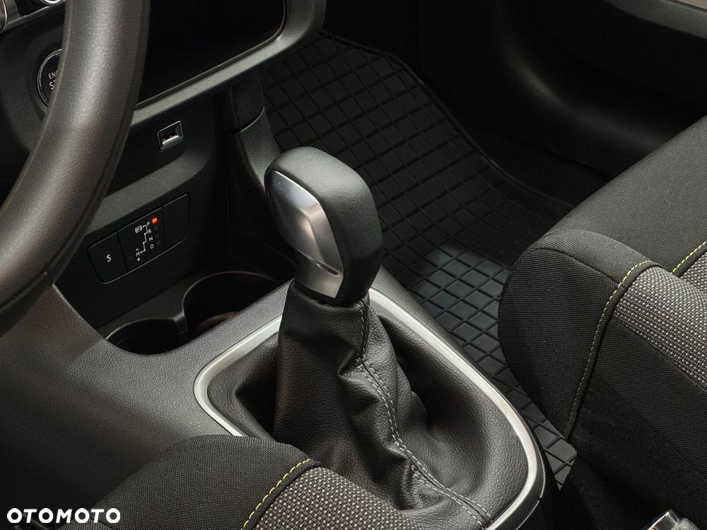 Citroën C3 1.2 PureTech Shine EAT6 - 9