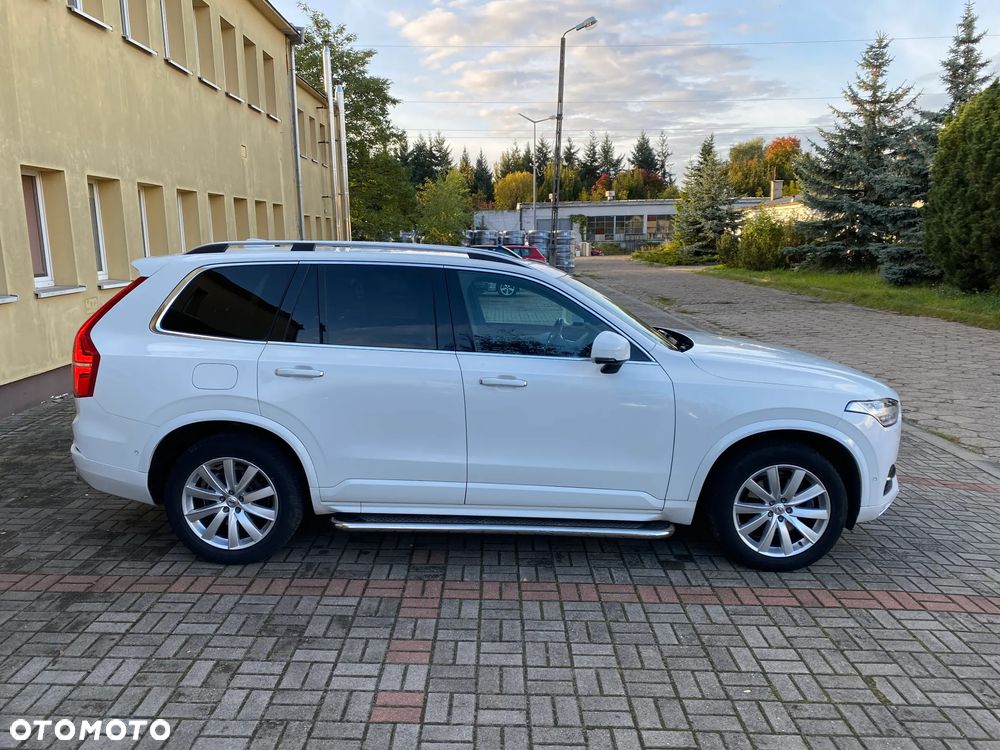Volvo XC 90 D5 AWD Geartronic Momentum - 10