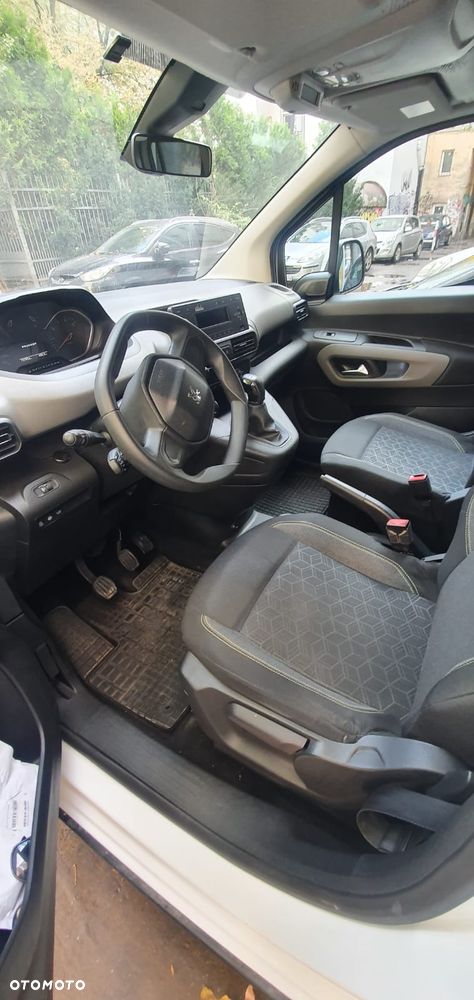 Peugeot Rifter - 8