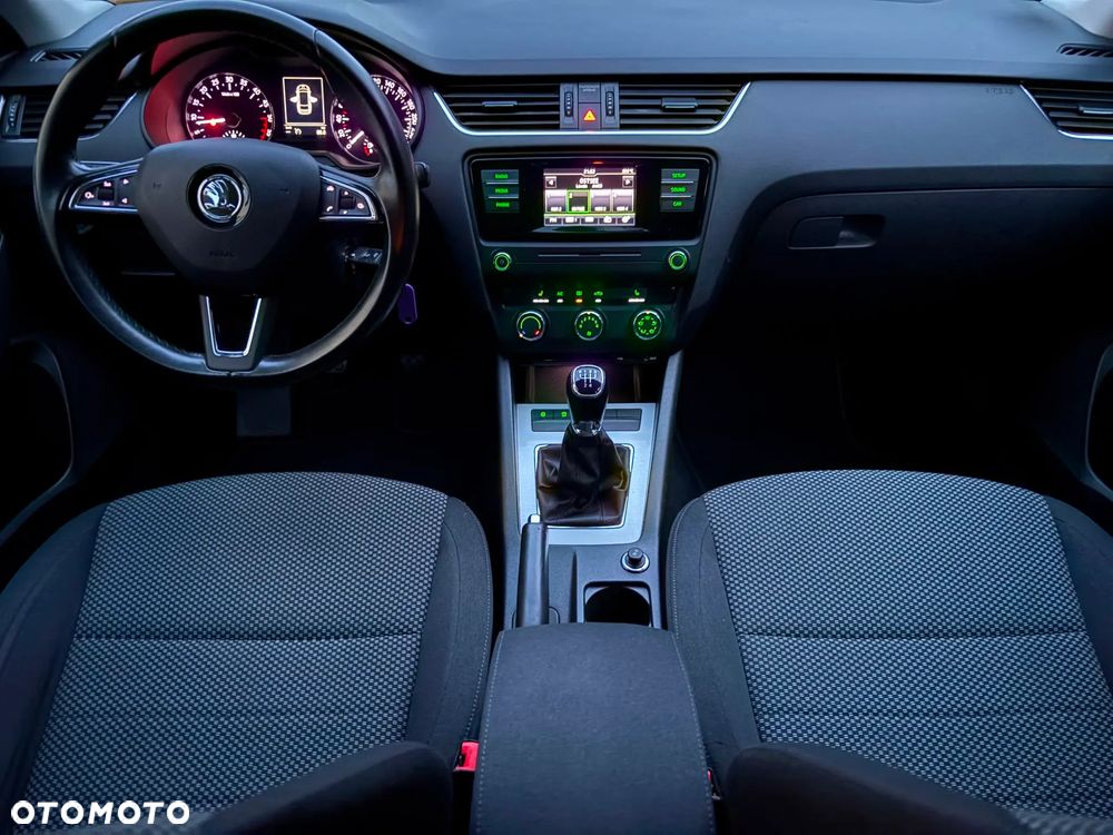 Skoda Octavia 1.6 TDI (Green tec) Active - 14