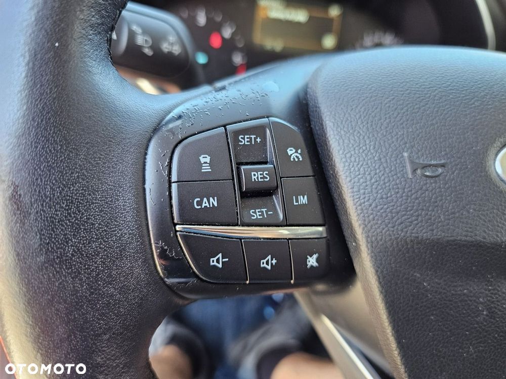 Ford Focus - 17