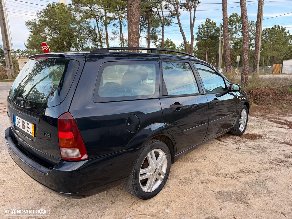 Ford Focus SW 1.8 TDdi Comfort - 4