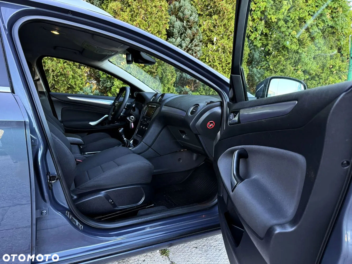 Ford Mondeo - 34
