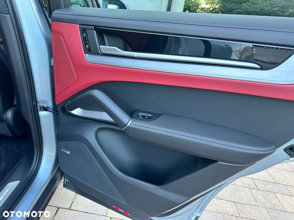 Porsche Cayenne S E-Hybrid PHEV - 23