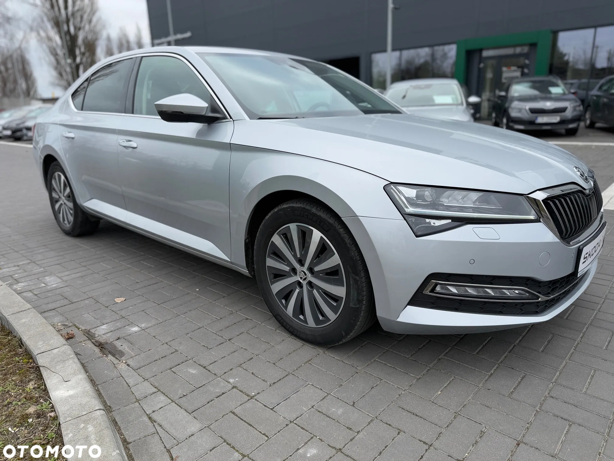 Skoda Superb 2.0 TDI SCR Style DSG - 5