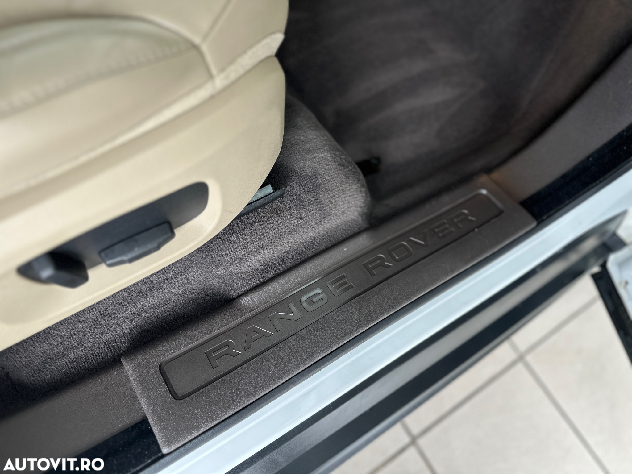 Land Rover Range Rover Evoque 2.0 D150 R-Dynamic - 21