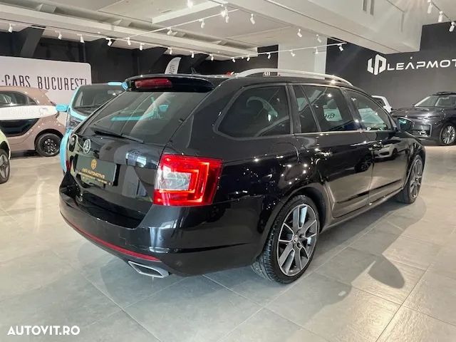 Skoda Octavia Combi Diesel 2.0 TDI DSG RS - 36