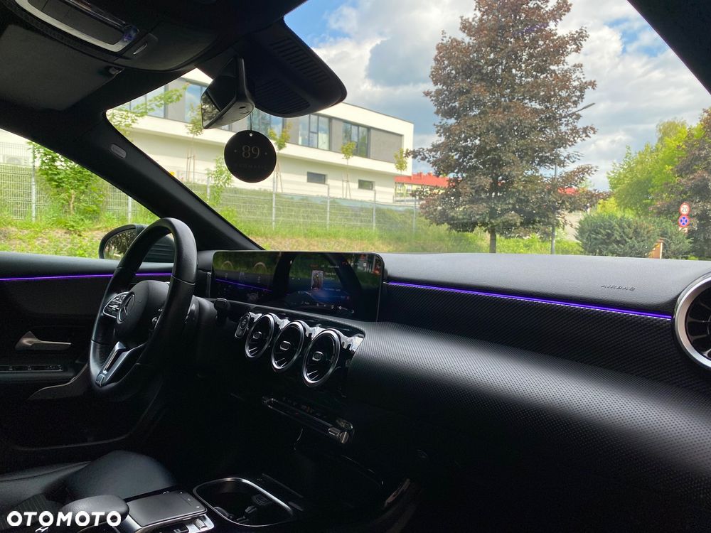 Mercedes-Benz Klasa A 180 d Progressive 7G-DCT - 17