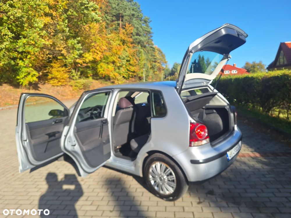 Volkswagen Polo 1.2 Tour Edition - 18