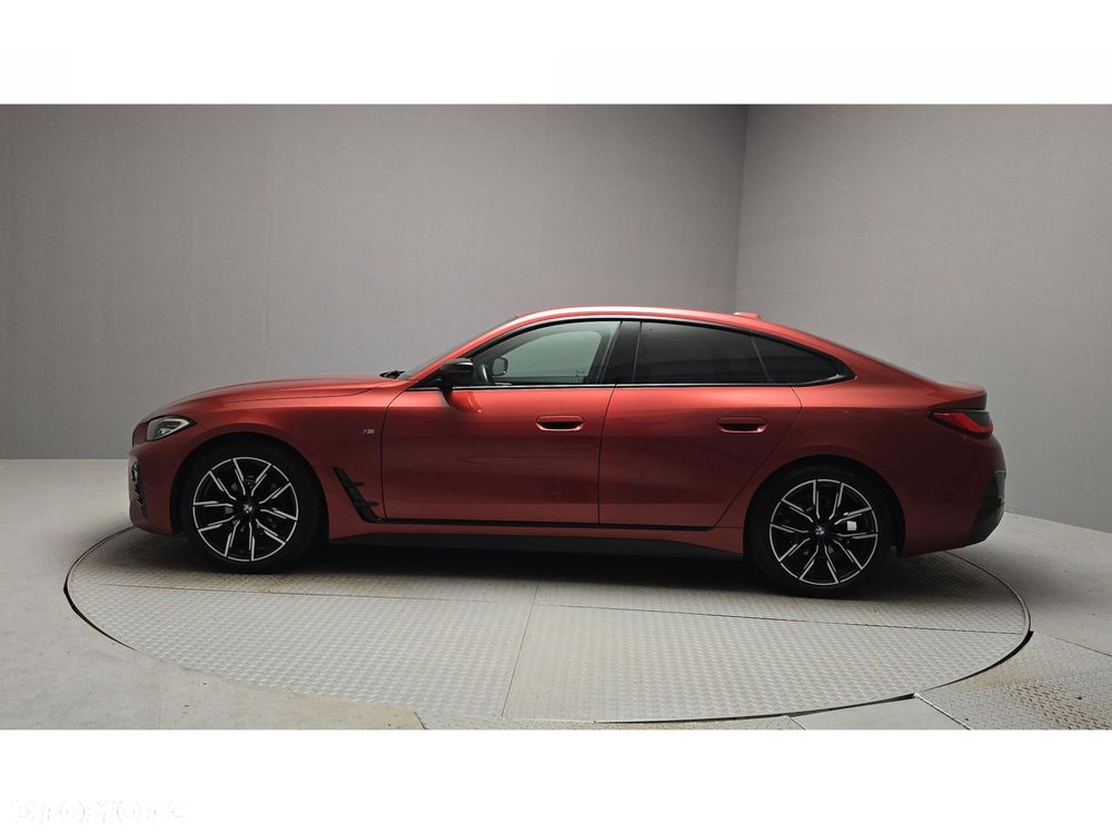 BMW Seria 4 2024 photo 3