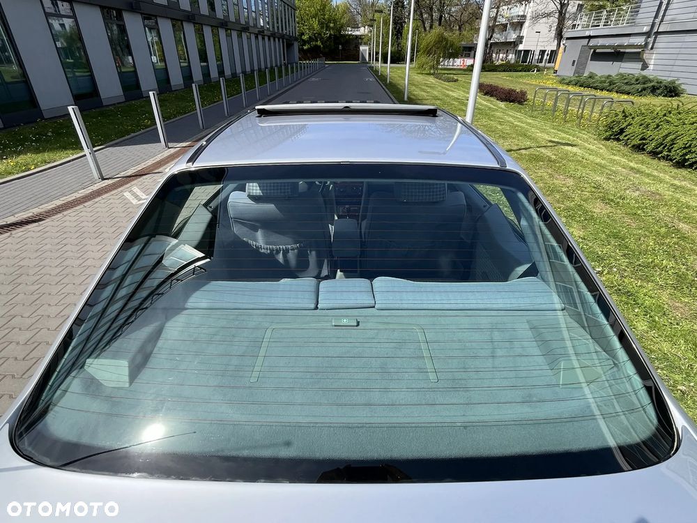 Mercedes-Benz W124 (1984-1993) - 29