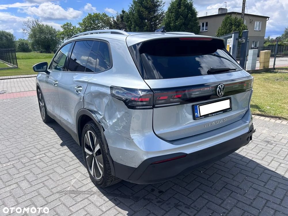 Volkswagen Tiguan 1.5 eTSI Elegance DSG - 4