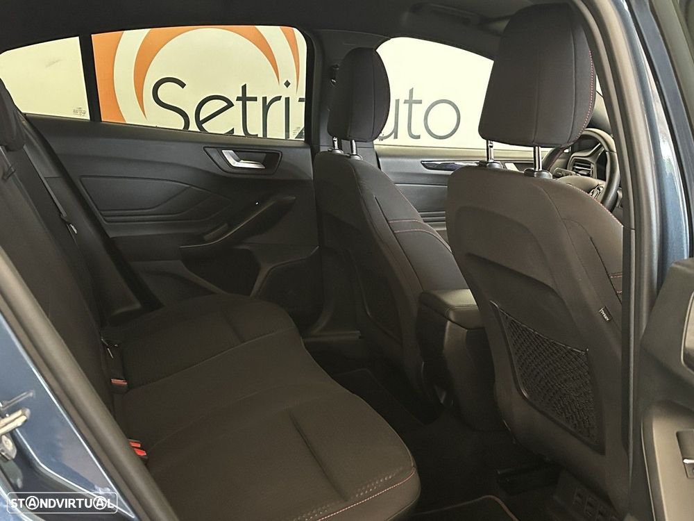 Ford Focus 1.0 EcoBoost MHEV ST-Line - 12