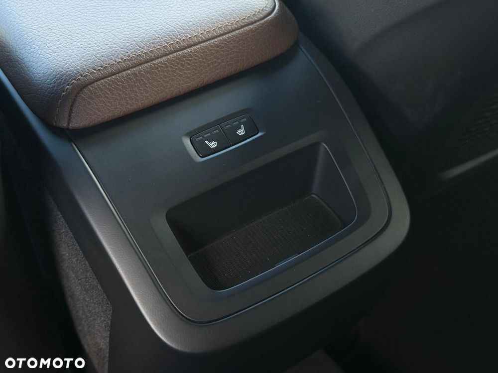 Volvo XC 60 B5 D AWD Geartronic Inscription - 30