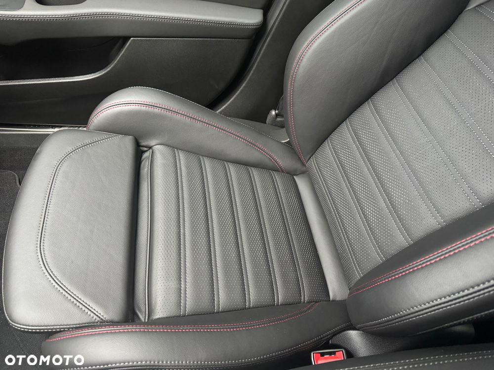 Alfa Romeo Giulia 2.0 Turbo Competizione Q4 - 19