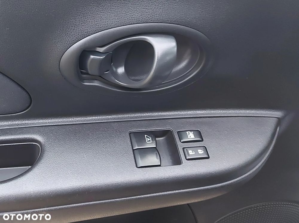 Nissan Micra 1.2 Visia + / Visia - 28