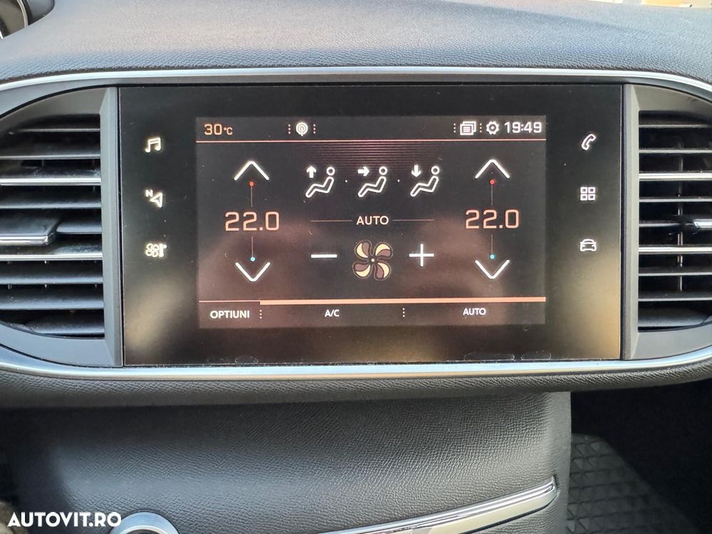 Peugeot 308 1.2L PureTech 130 S&S EAT8 Allure - 14