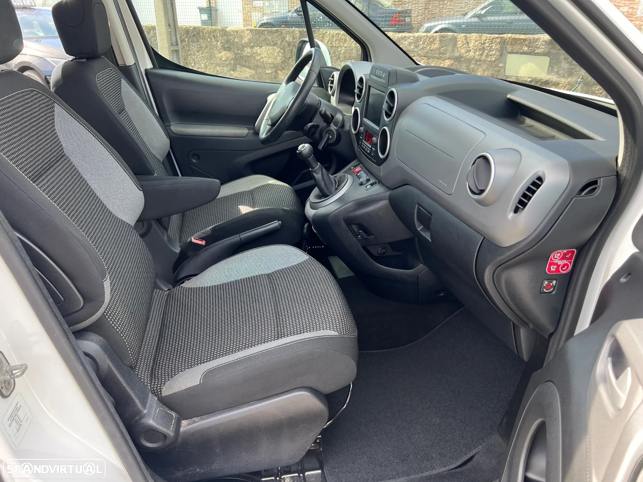 Peugeot Partner 1.6 BlueHDi Confort - 13