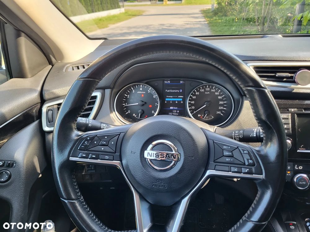Nissan Qashqai - 11
