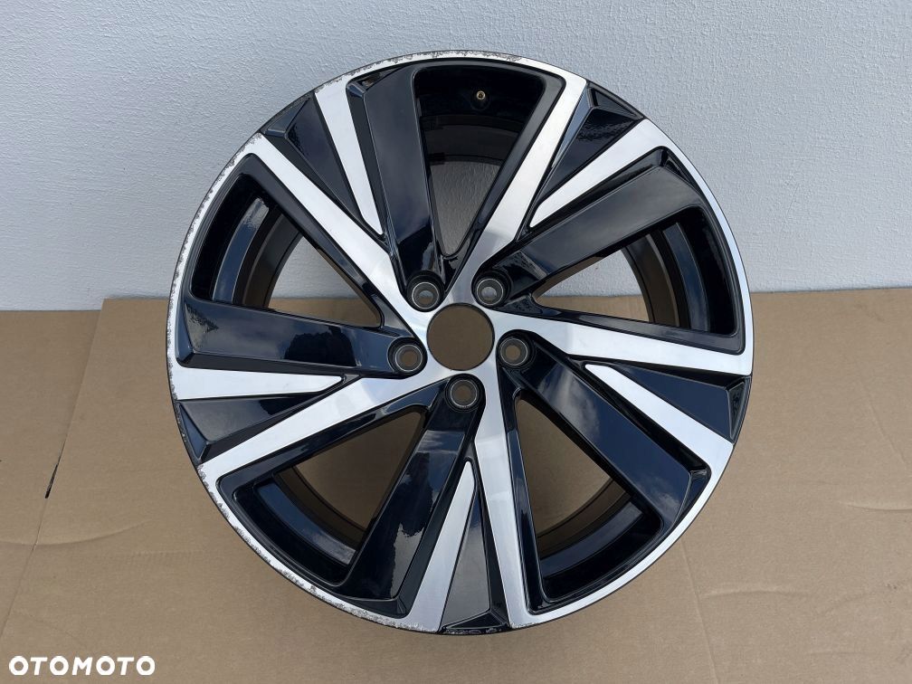 FELGA VOLVO S60 V60 V90 S90 XC40 XC60 8,5J 19 ET47 - 1