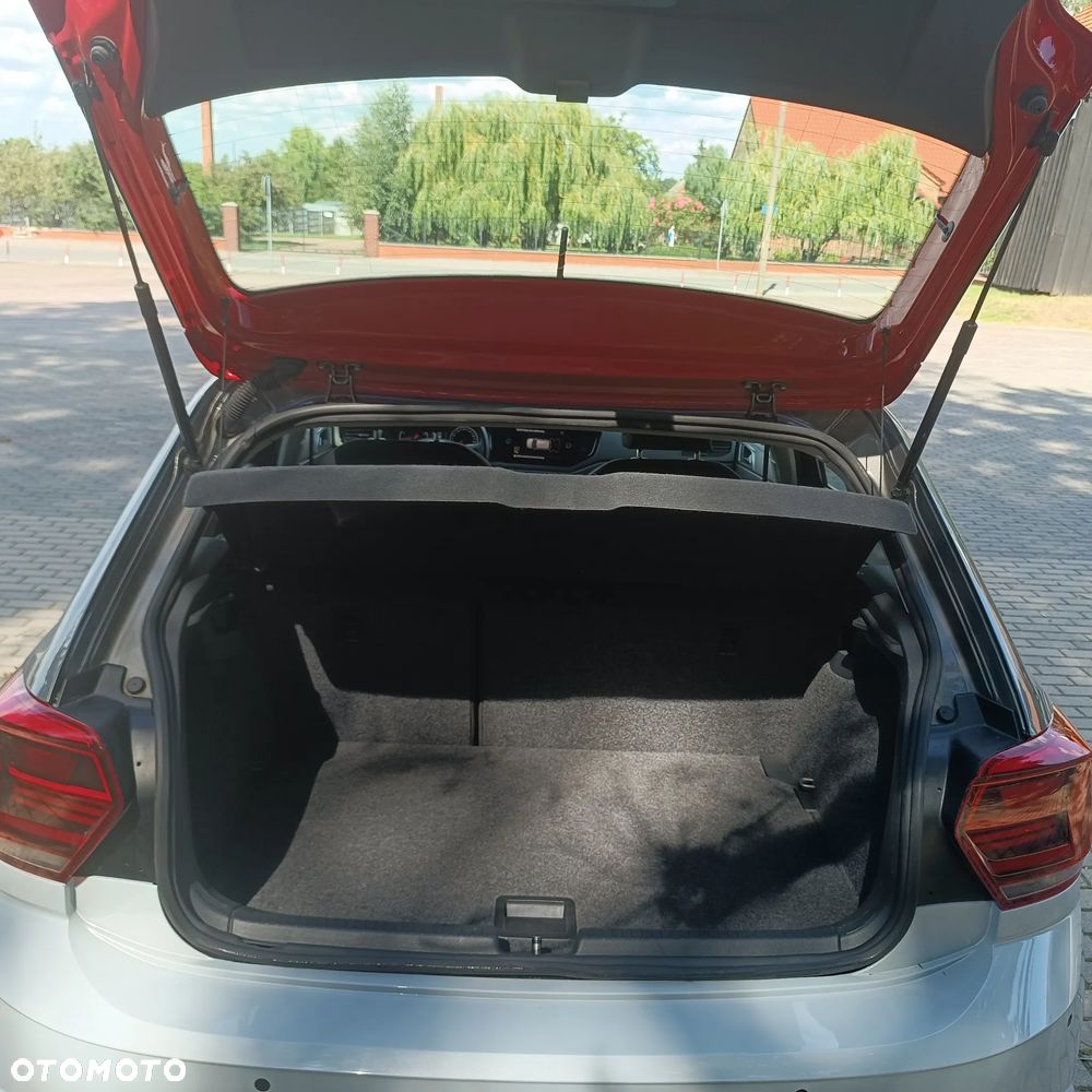 Volkswagen Polo - 28