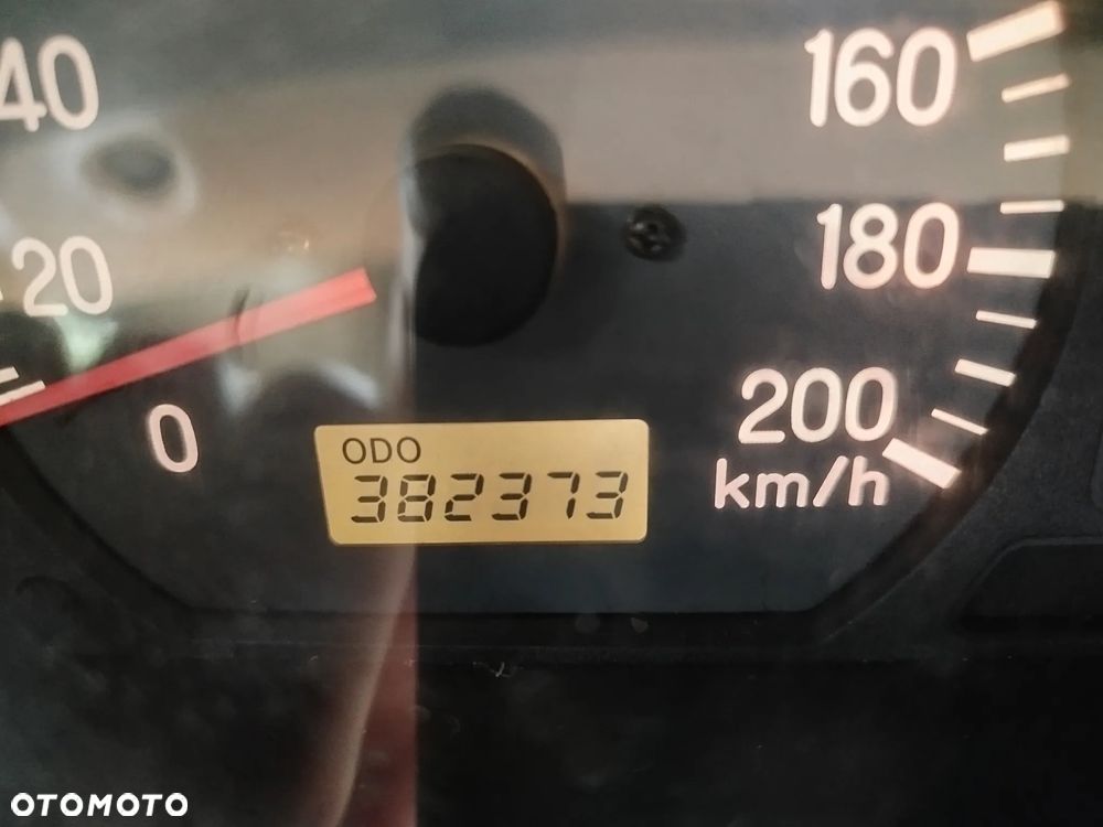 Mitsubishi Pajero Sport 2.5 TD GLS - 8