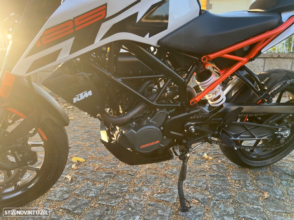 KTM Duke 125 - 8