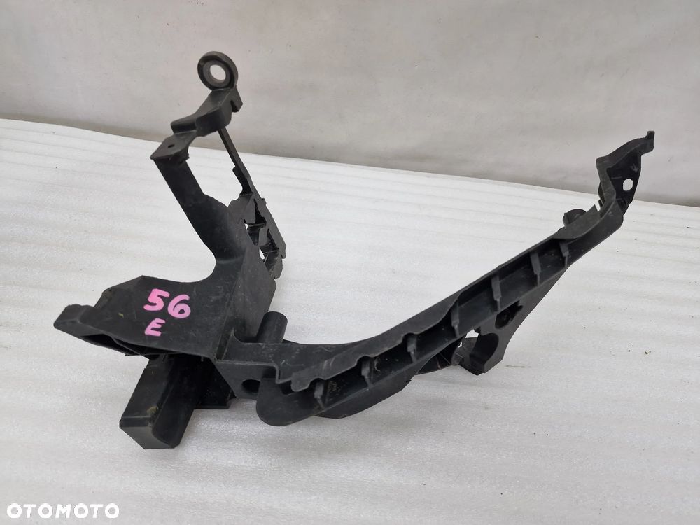 AUDI A4 B8 LIFT 11- LEWY ŚLIZG POD LAMPE /  MOCOWANIE LAMPY , NR 8K0805607B , NR AUKCJI SL56 - 28