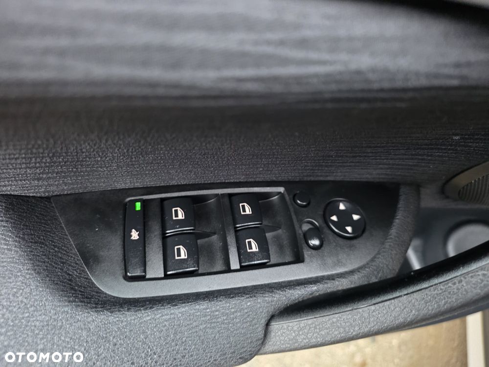 BMW X1 xDrive20d - 26