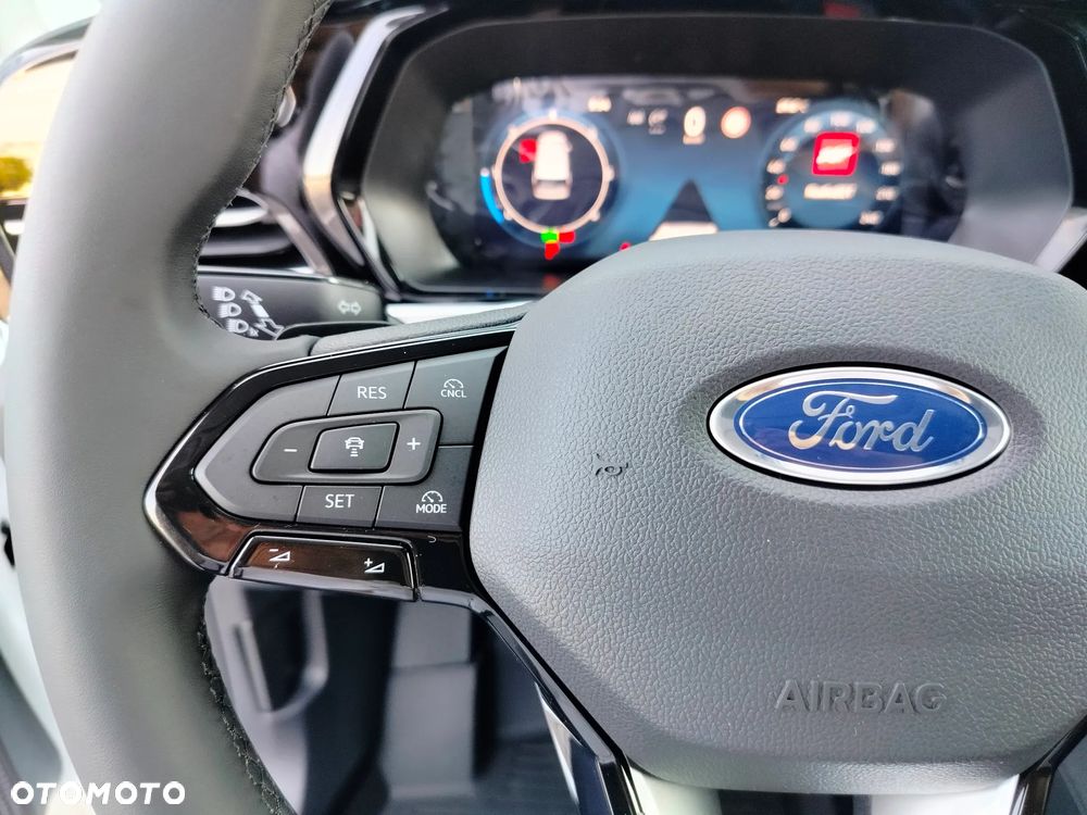 Ford Transit Connect - 10