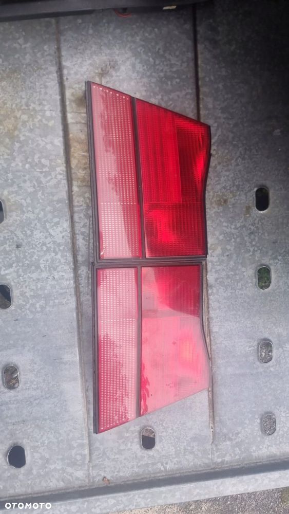 LAMPA W KLAPĘ KLAPY LEWA PRAWA TYŁ BMW 8 E31 850 840 - 4
